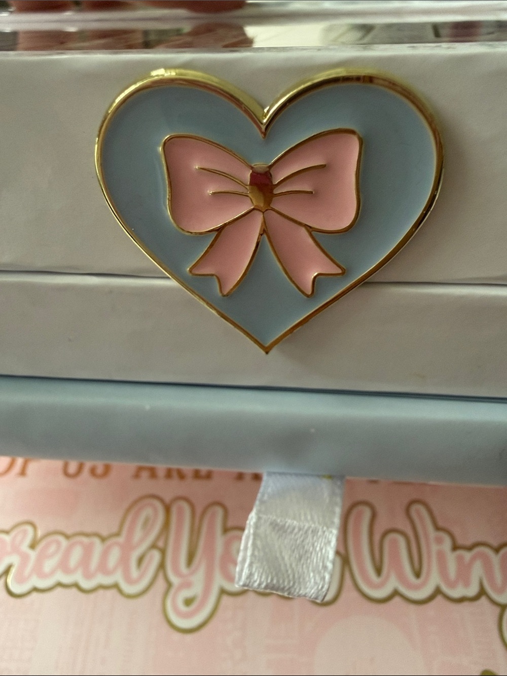 PLOUISE IF LOOKS COULD CHILL EYESHADOW PALETTE - Picture 5 of 6
